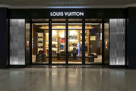 Find Louis Vuitton Stores in Israel 